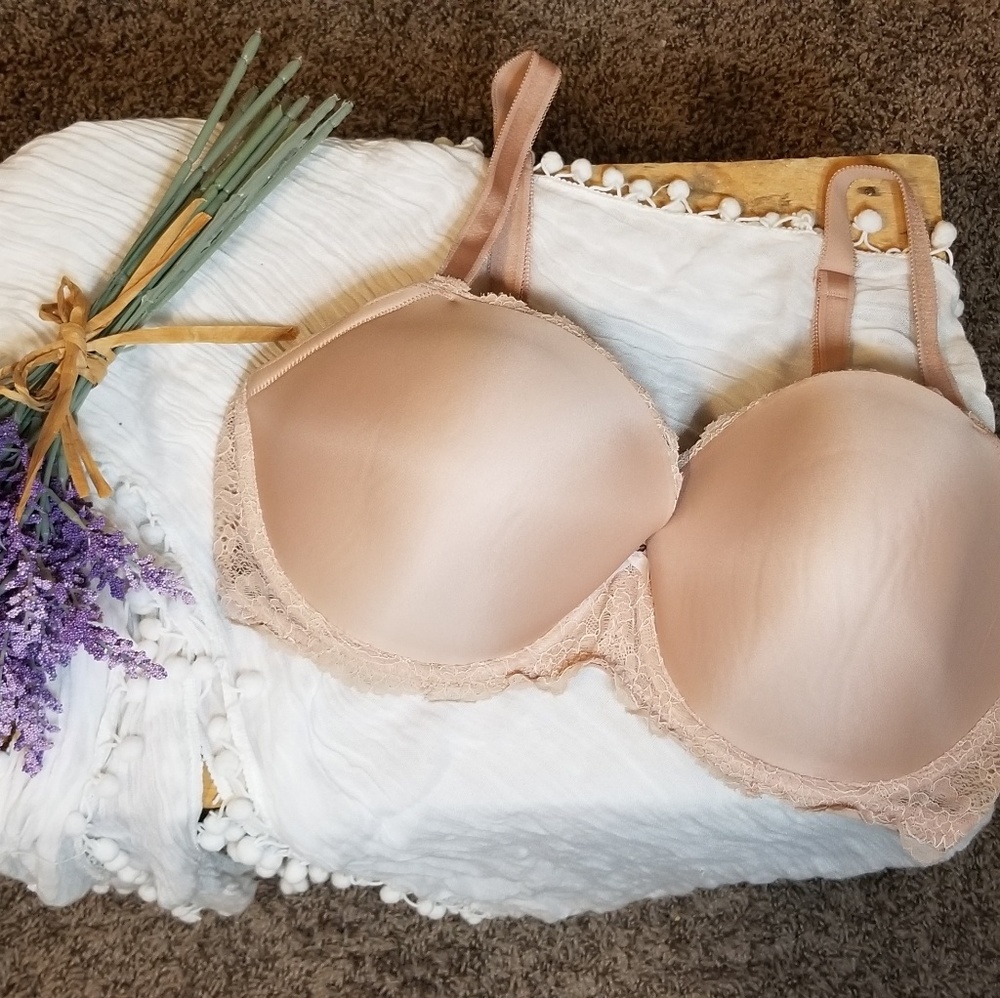 Victoria Secret Dream Angels Lined Demi Bra